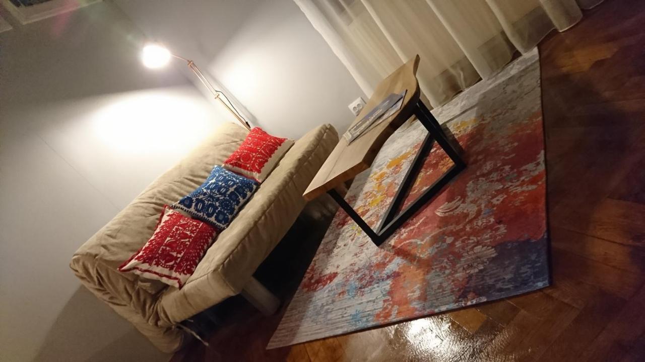 Black Gate - 2 Bedroom Apartment In The Heart Of Old Town With Free Private Secured Parking Брашов Экстерьер фото